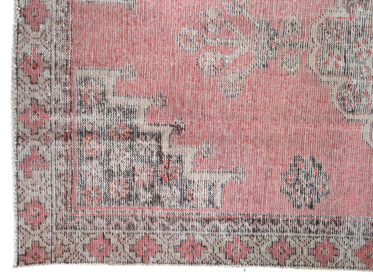 4x7 Vintage Area Rug, Oriental Turkish Anatolian Rug, Handwoven Organic Wool Living Room Rug, Dining Room Rug, SHR1949