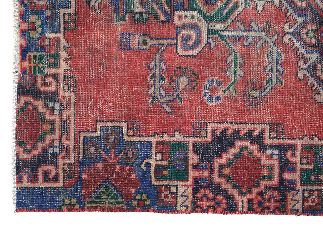 4x7 Vintage Area Rug, Handwoven Organic Wool Tribal Living Room or Dining Room Rug, SHR1957